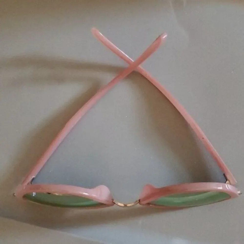 Guess Cat Eye Sunglasses Pink Rose Gold Mirrored Hardcase Women's Woman's